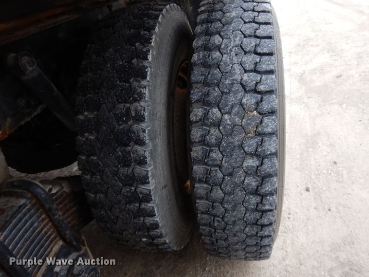 image for item DL2745 1991 Mack CH613  fertilizer tender truck