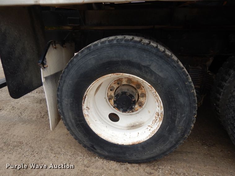 image for item DL2745 1991 Mack CH613  fertilizer tender truck