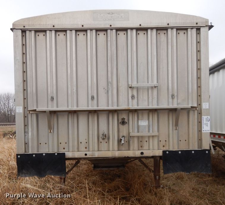 image for item DL2747 1985 Wilson AGH700 grain trailer