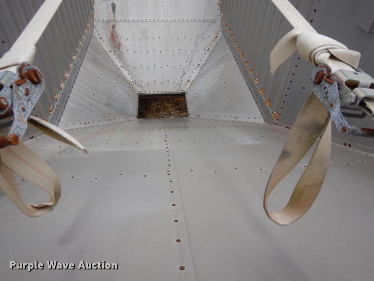 image for item DL2747 1985 Wilson AGH700 grain trailer