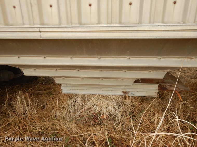 image for item DL2747 1985 Wilson AGH700 grain trailer