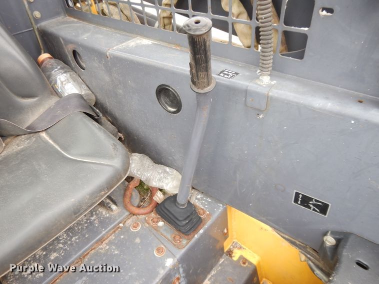 image for item DL2748 1999 New Holland LS190  skid steer loader