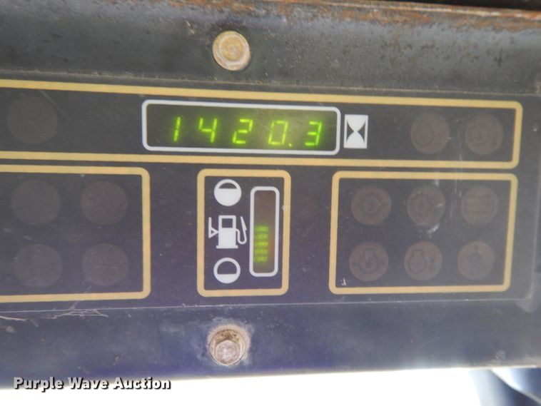 image for item DL2748 1999 New Holland LS190  skid steer loader