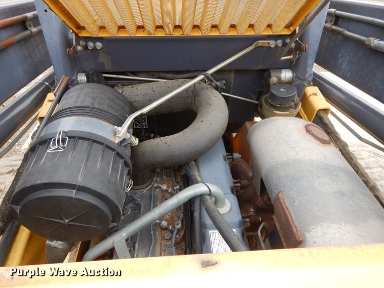 image for item DL2748 1999 New Holland LS190  skid steer loader