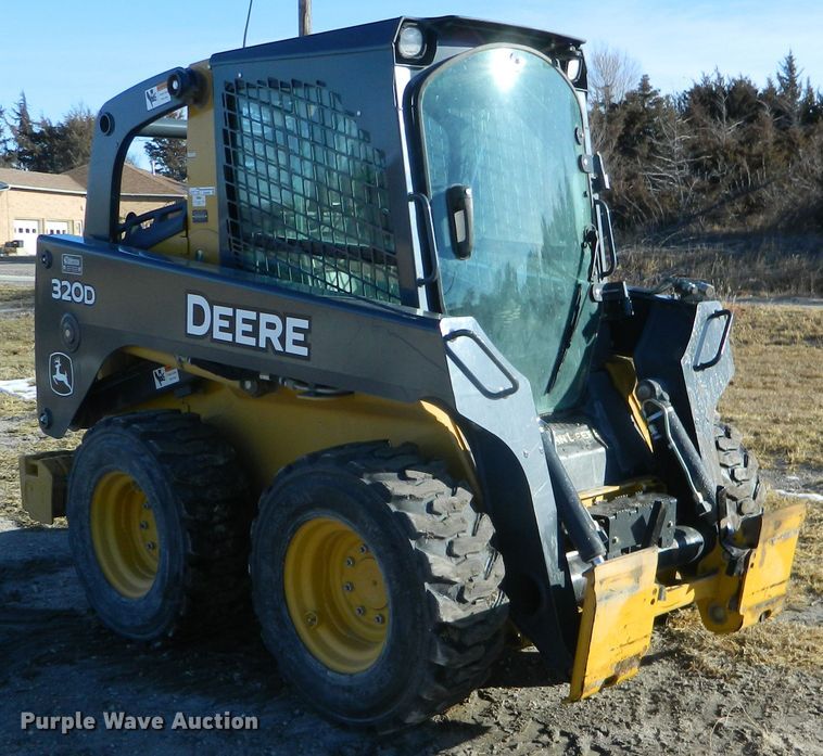 image for item EH9480 2011 John Deere 320D  skid steer loader
