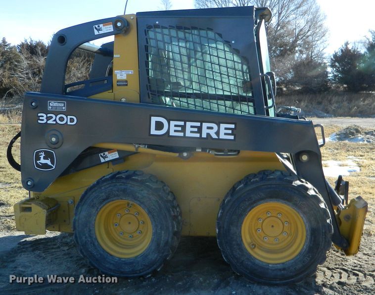 image for item EH9480 2011 John Deere 320D  skid steer loader