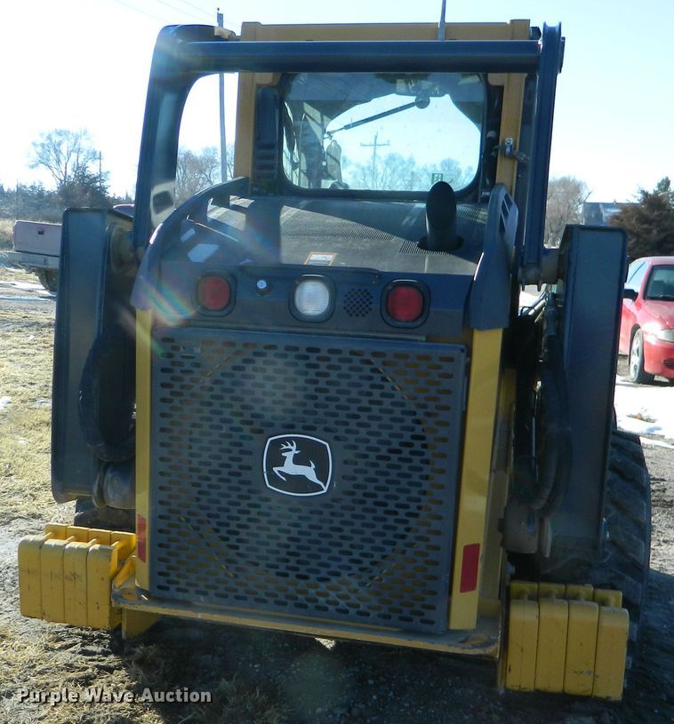 image for item EH9480 2011 John Deere 320D  skid steer loader