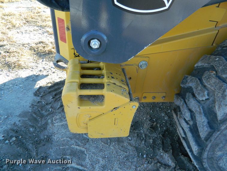 image for item EH9480 2011 John Deere 320D  skid steer loader