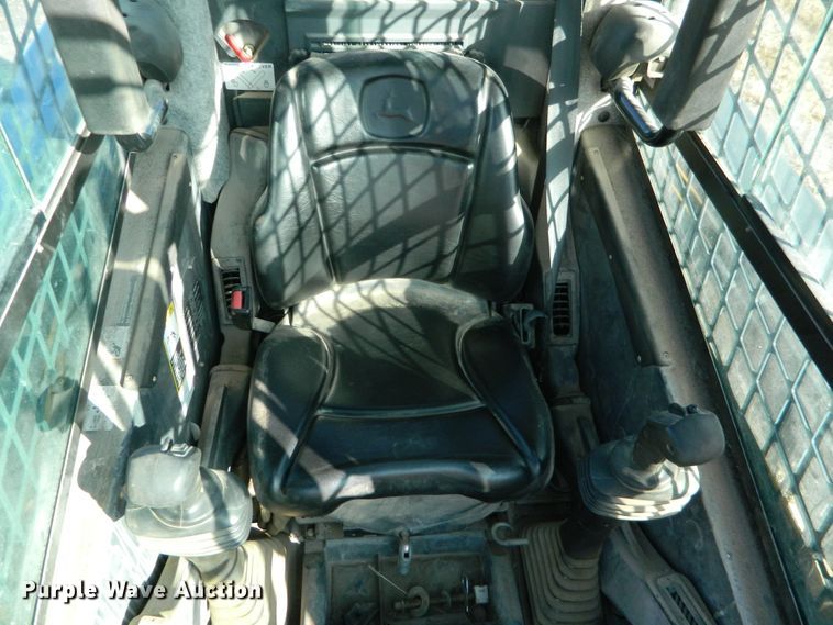 image for item EH9480 2011 John Deere 320D  skid steer loader