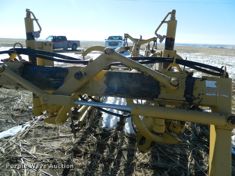 image for item EH9482 Vermeer R23 hay rake