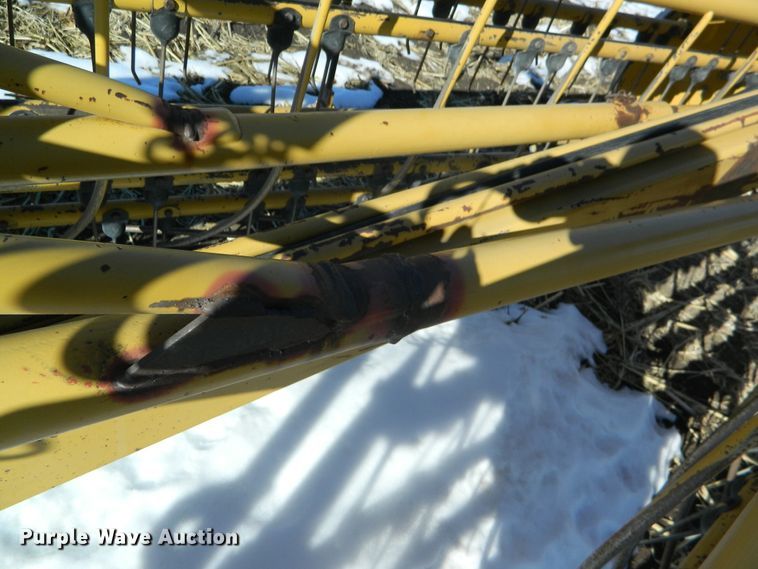 image for item EH9482 Vermeer R23 hay rake