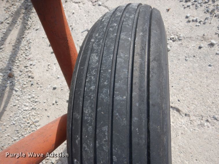 image for item FT9001 300 gallon poly nurse tank