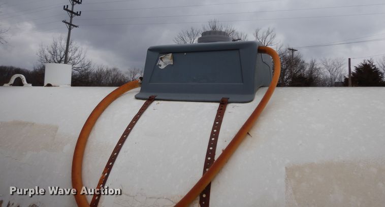 image for item GG9344 Anhydrous ammonia tank