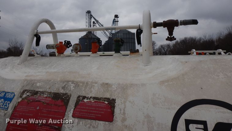 image for item GG9344 Anhydrous ammonia tank