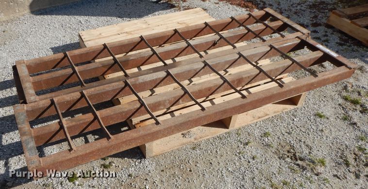 image for item GG9362 (2) trailer ramps