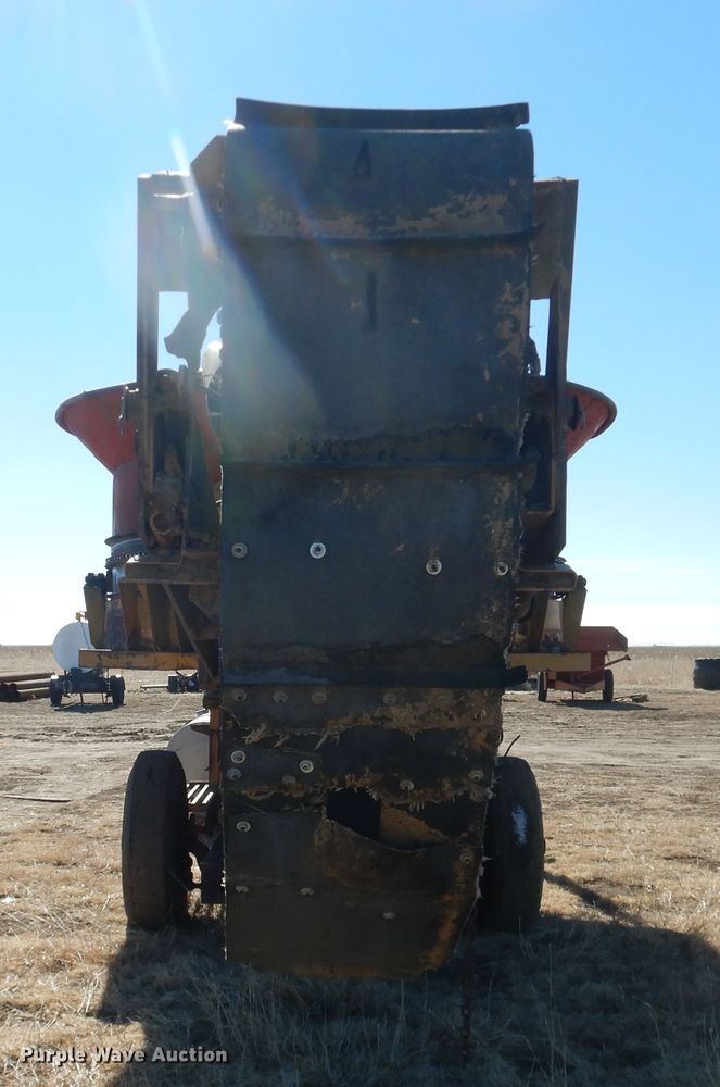 image for item HL9559 Tub grinder