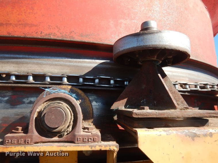 image for item HL9559 Tub grinder