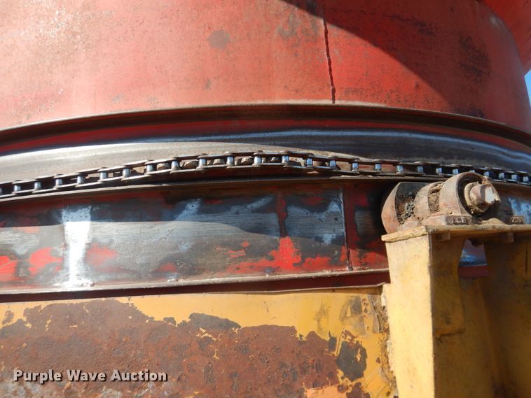 image for item HL9559 Tub grinder