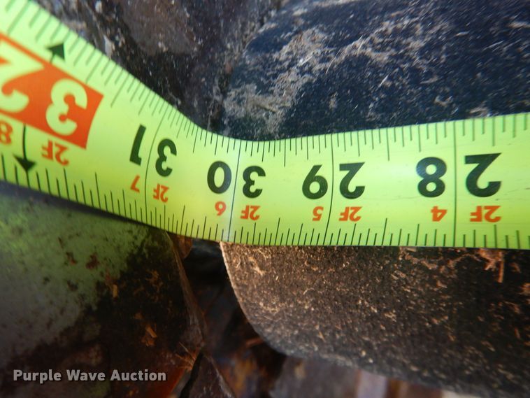 image for item HL9559 Tub grinder