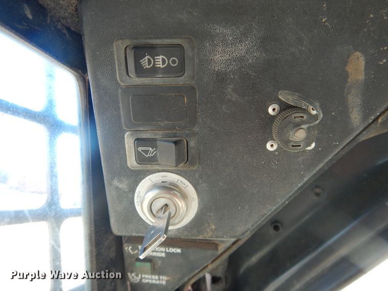 image for item HL9562 1998 Bobcat 873  skid steer loader