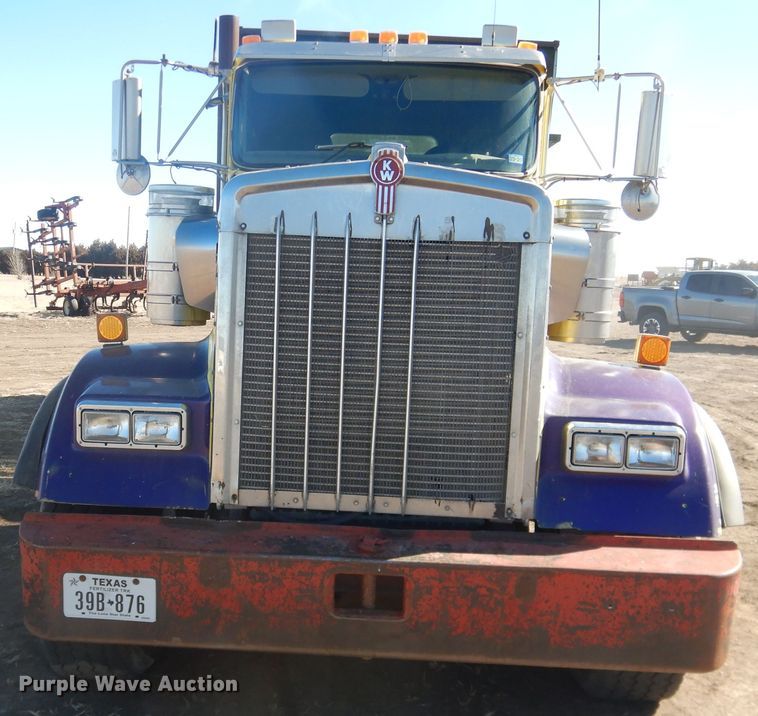 image for item HL9576 2002 Kenworth W900  manure spreader truck