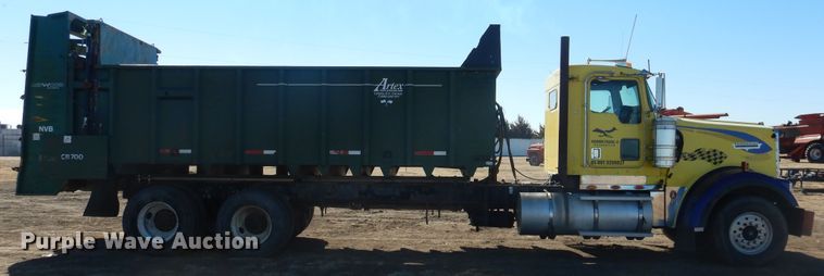 image for item HL9576 2002 Kenworth W900  manure spreader truck