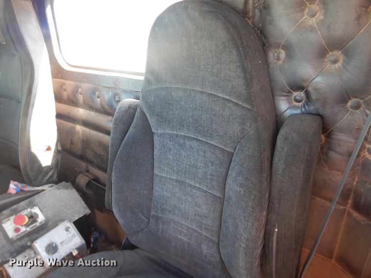 image for item HL9576 2002 Kenworth W900  manure spreader truck