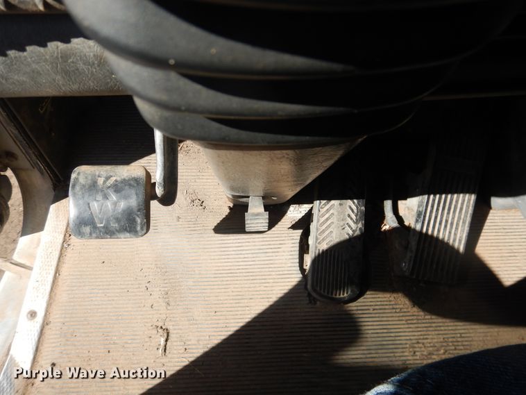 image for item HL9576 2002 Kenworth W900  manure spreader truck