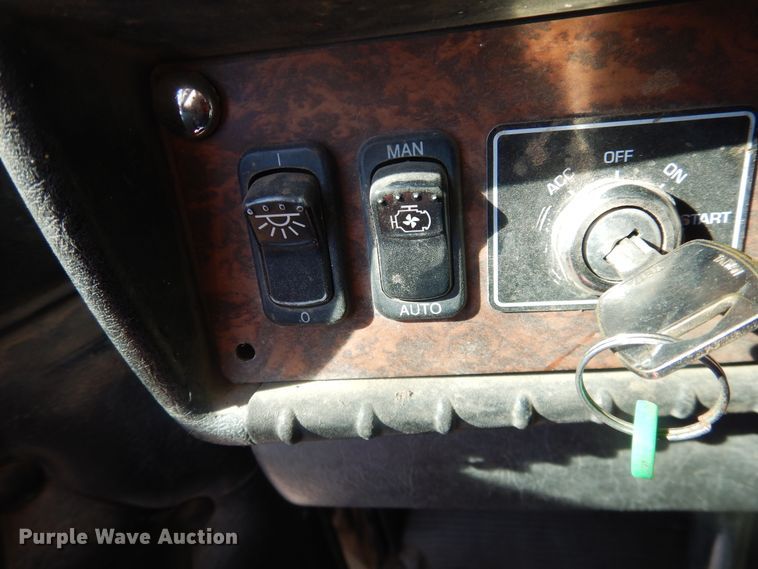 image for item HL9576 2002 Kenworth W900  manure spreader truck