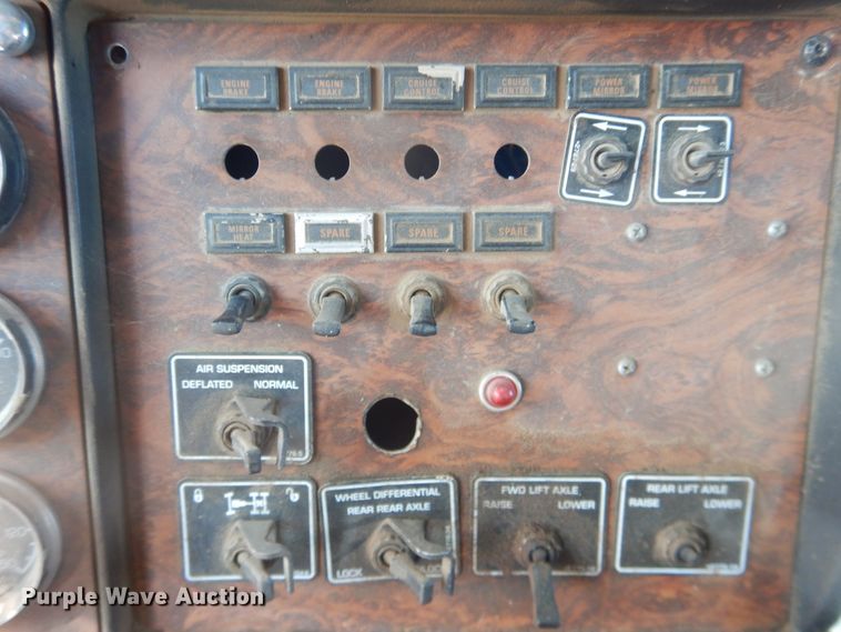 image for item HL9576 2002 Kenworth W900  manure spreader truck