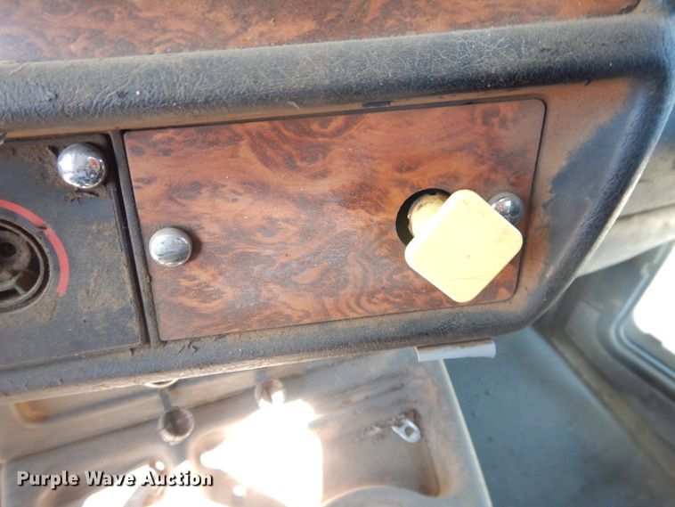 image for item HL9576 2002 Kenworth W900  manure spreader truck