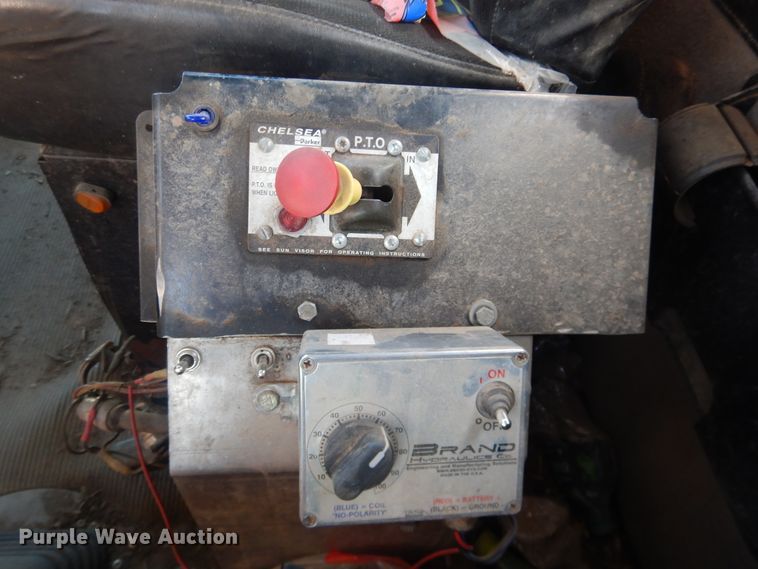 image for item HL9576 2002 Kenworth W900  manure spreader truck