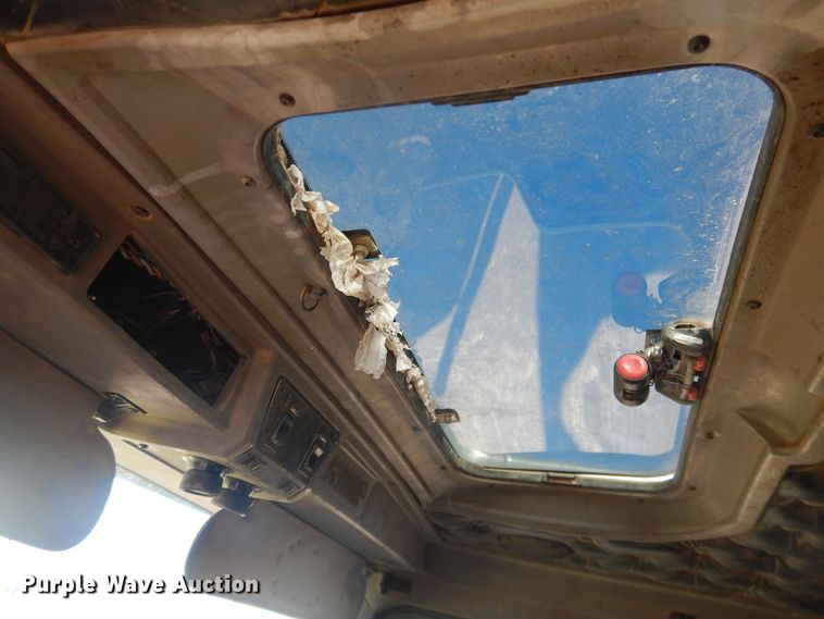 image for item HL9576 2002 Kenworth W900  manure spreader truck