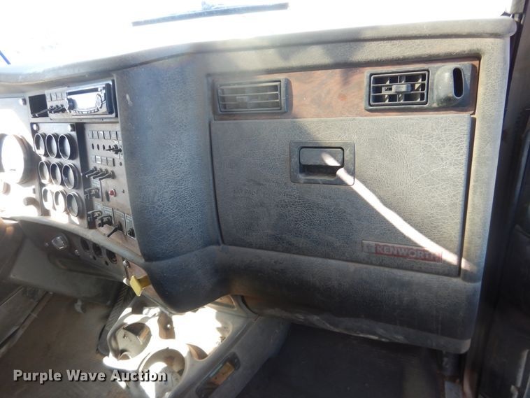 image for item HL9576 2002 Kenworth W900  manure spreader truck