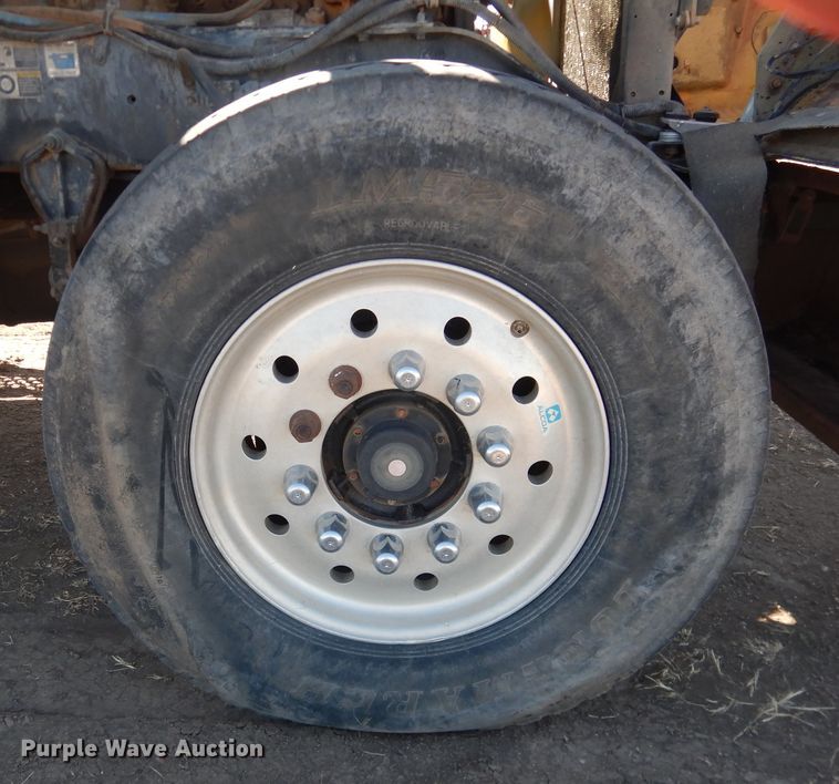 image for item HL9576 2002 Kenworth W900  manure spreader truck