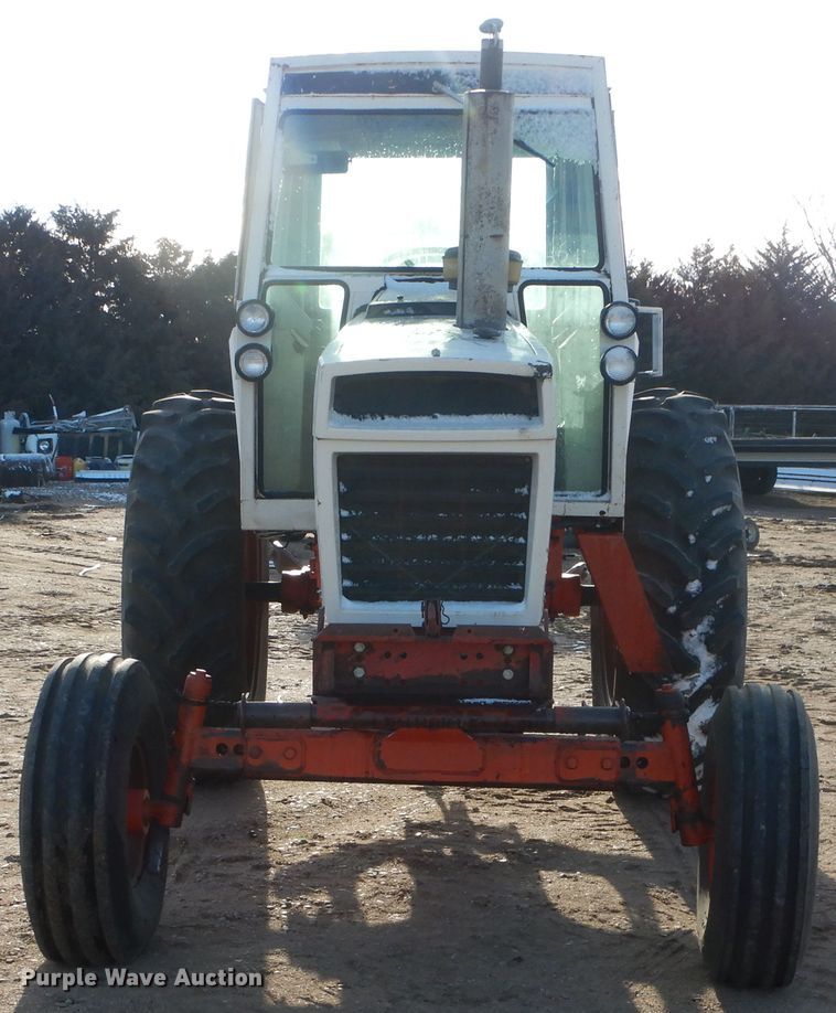 image for item HL9582 Case 1070  tractor