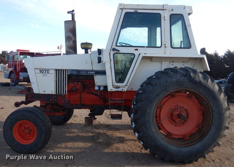 image for item HL9582 Case 1070  tractor