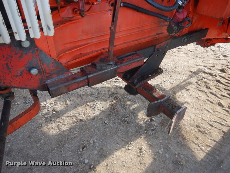 image for item HL9582 Case 1070  tractor