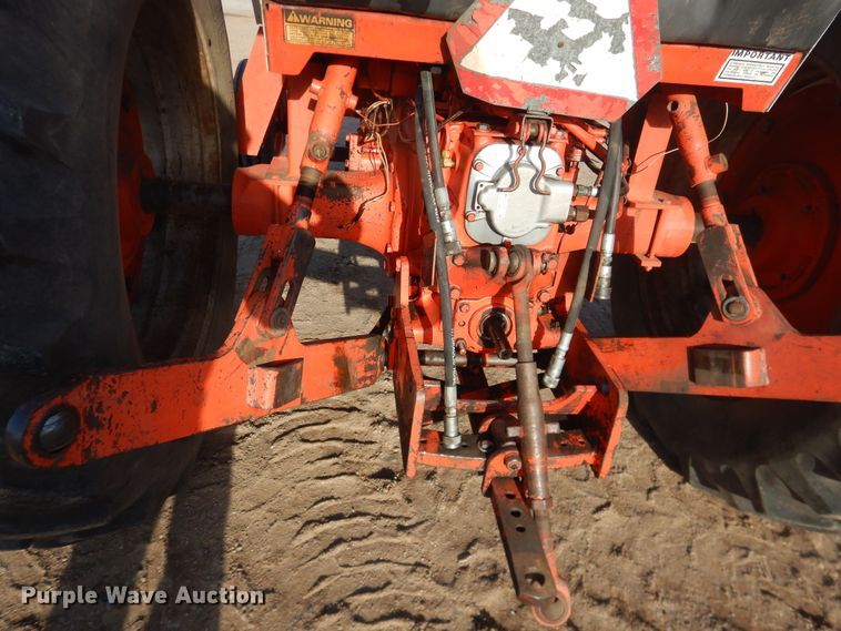 image for item HL9582 Case 1070  tractor