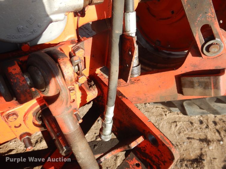 image for item HL9582 Case 1070  tractor