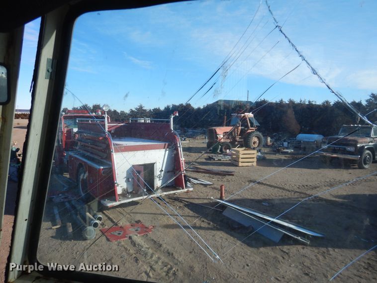 image for item HL9582 Case 1070  tractor