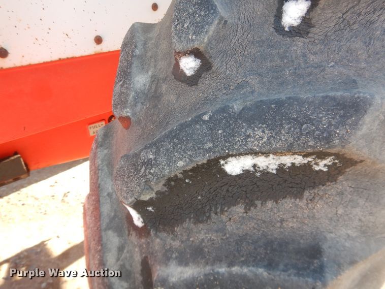 image for item HL9582 Case 1070  tractor