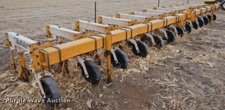 image for item HN9081 Buffalo 6300  row crop cultivator