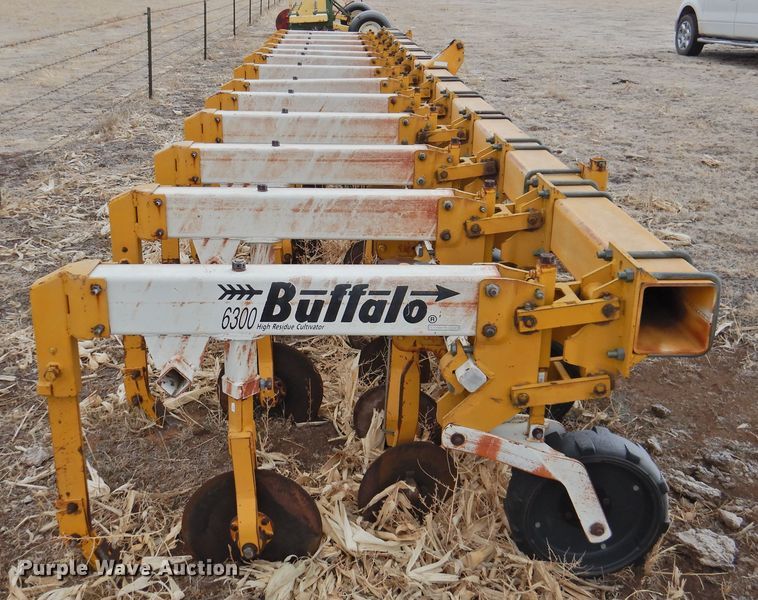 image for item HN9081 Buffalo 6300  row crop cultivator