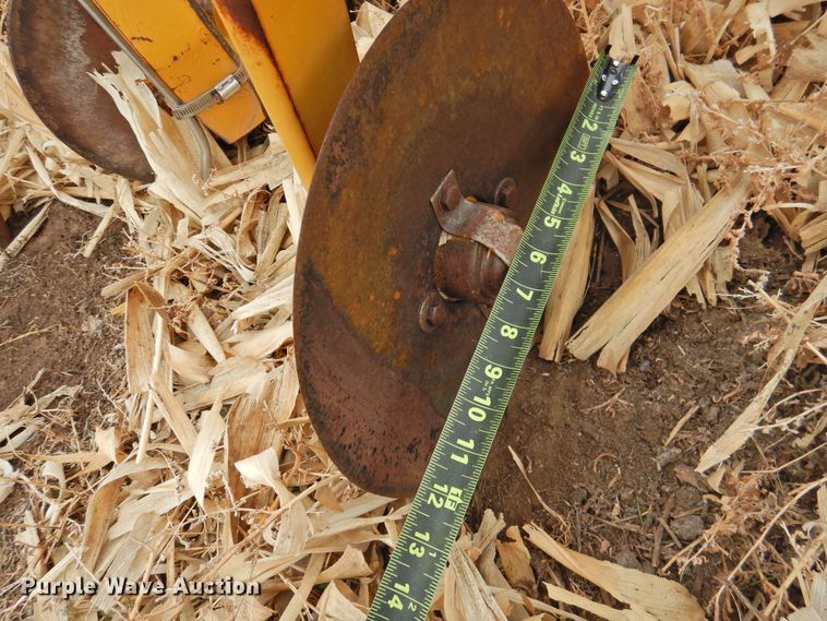 image for item HN9081 Buffalo 6300  row crop cultivator