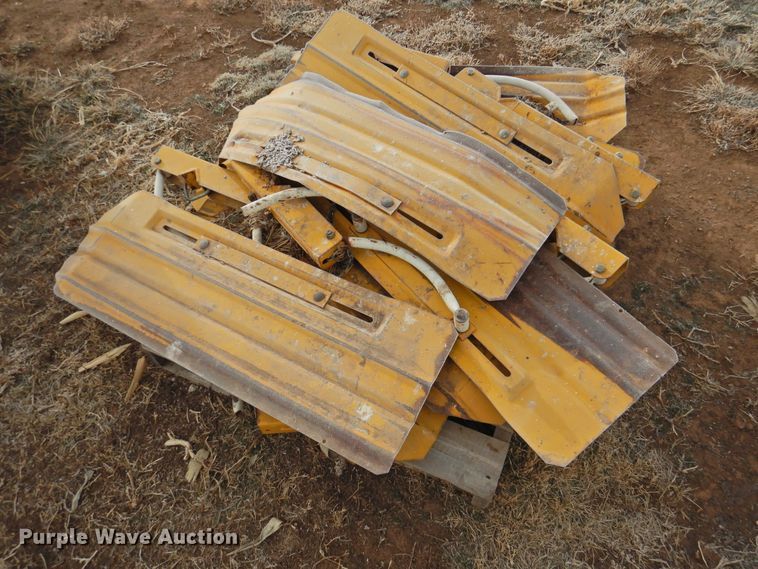 image for item HN9081 Buffalo 6300  row crop cultivator