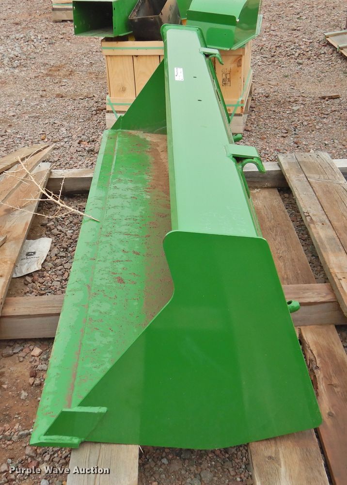 image for item HN9084 John Deere 75"W bucket