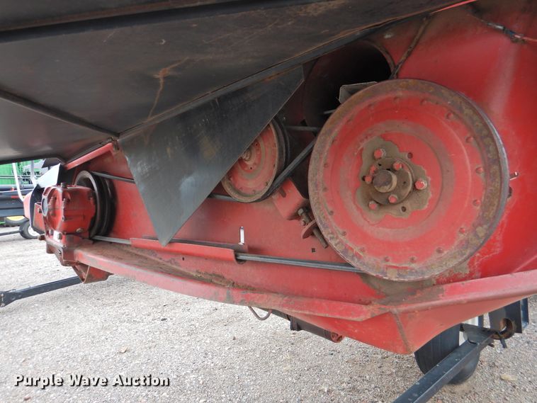 image for item HN9108 2000 Case IH 1042  draper head