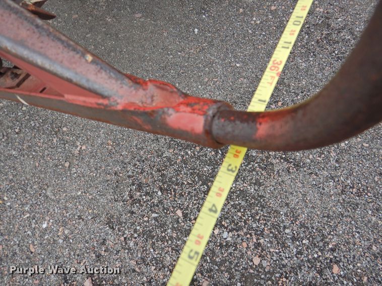 image for item HN9108 2000 Case IH 1042  draper head