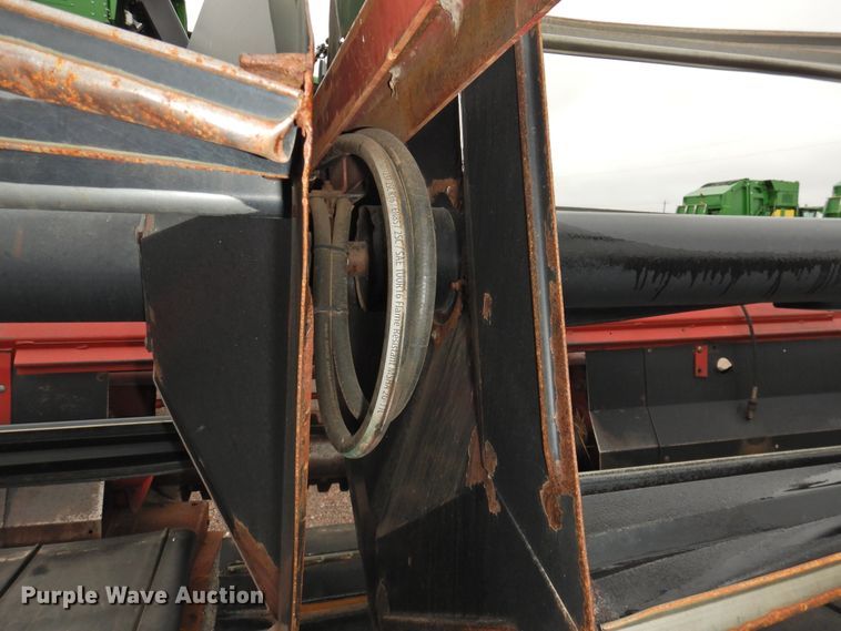 image for item HN9108 2000 Case IH 1042  draper head